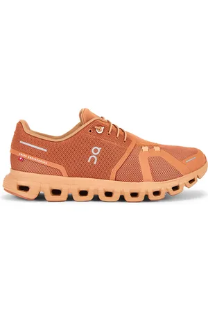 On Running Cloud 6 Sneakers in Cany & Sandste