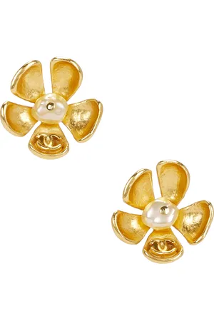 CHANEL CC Pearl Flower Earrings in
