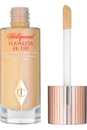 Charlotte Tilbury Hollywood Flawless Filter in