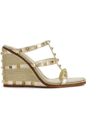 VALENTINO GARAVANI Rockstud Espadrilla Slide in