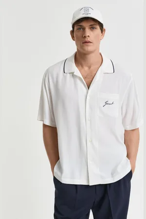 GANT Miehet Relaxed fit ‑mitoitettu lyhythihainen viskoosipaita (S)