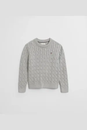 GANT Lapset Kids-malliston puuvillainen Shield-palmikkoneulepusero, jossa pyöreä pääntie (110/116)