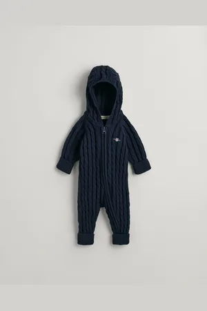 GANT Lapset Baby-malliston puuvillainen Shield-palmikkoneulehaalari (56)