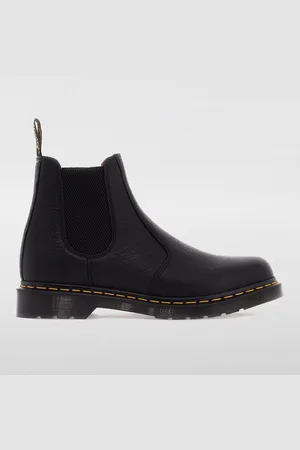 Dr. Martens Boots Men color
