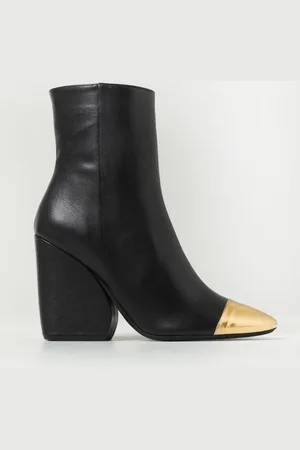 Nº21 Leather ankle boots
