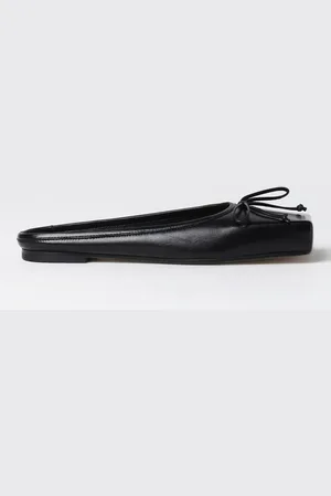 Jacquemus Ballet Flats Woman color