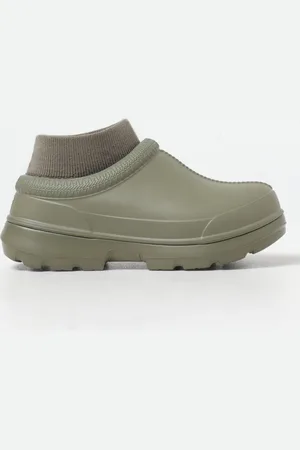UGG Flat Ankle Boots Woman color