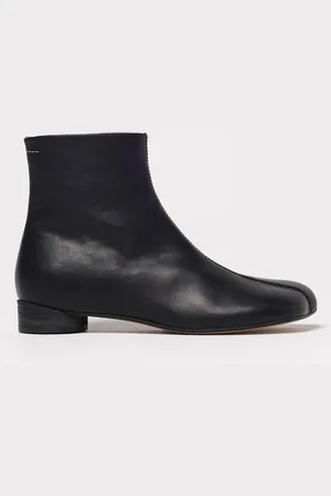 Maison Margiela Boots Men color