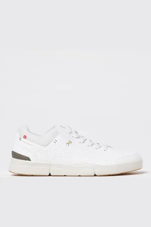 On Running Sneakers Men color
