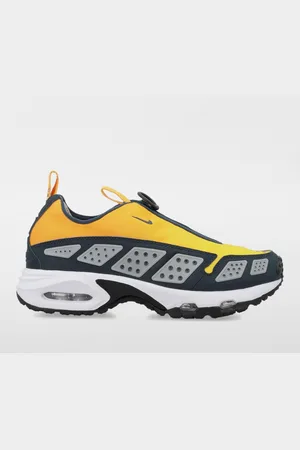 Nike Sneakers Woman color