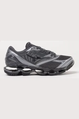 Mizuno Sneakers Men color