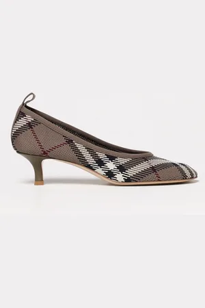 Burberry Pumps Woman color
