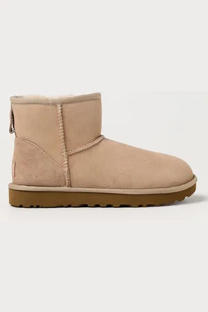 UGG Flat Ankle Boots Woman color