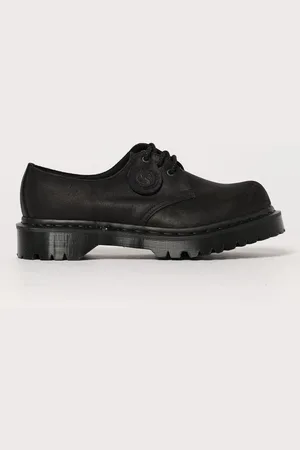 Dr. Martens Brogue Shoes Men color
