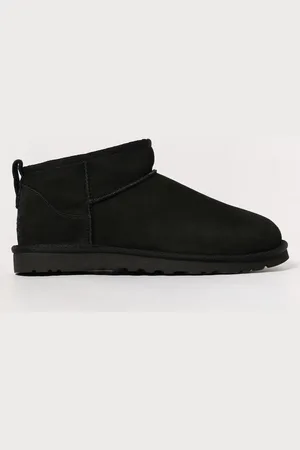 UGG Boots Men color