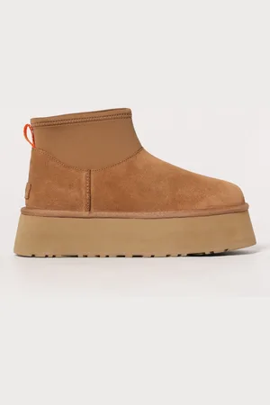 UGG Boots Woman color