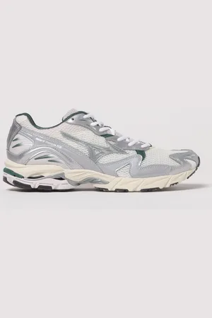 Mizuno Sneakers Men color
