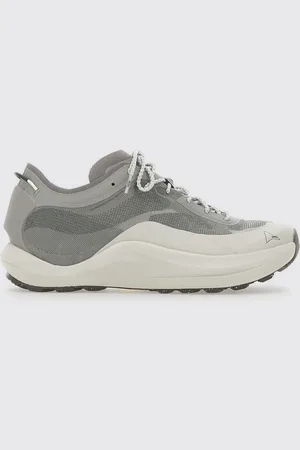 ROA Sneakers Men color