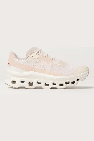 On Running Sneakers Woman color