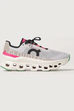 On Running Sneakers Woman color