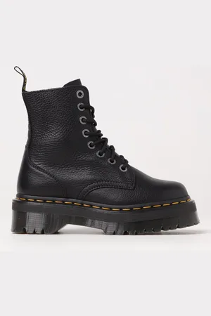 Dr. Martens Boots Woman color