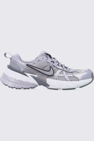 Nike Sneakers Woman color