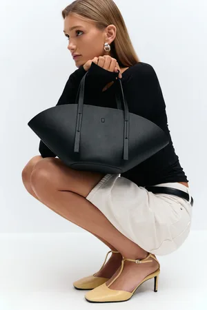 Gina Tricot Small wide shopper bag - käsilaukut - Musta - ONESIZE - Naiset