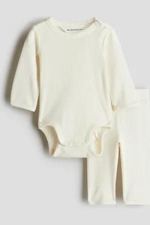 H&M Kaksiosainen silkkitrikoosetti
