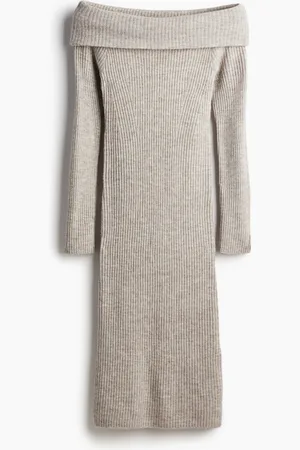 H&M Ribattu off shoulder -neulemekko