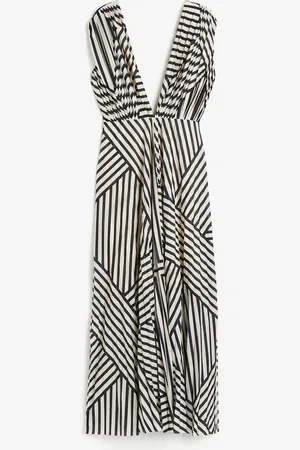 H&M Pliseerattu trikoomekko