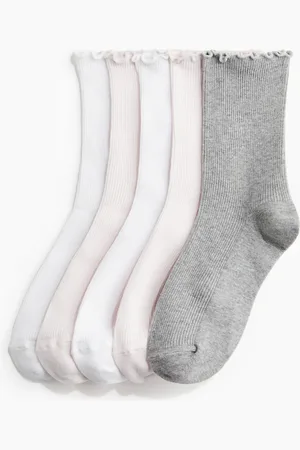 H&M 5 paria ribbineulesukkia