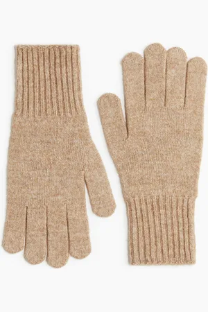 H&M Sormikkaat
