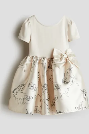 H&M Alaosasta levenevä mekko