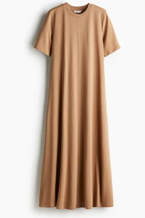 H&M Levenevä T-paitamekko
