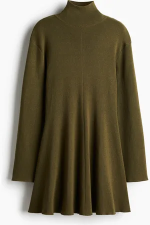 H&M Puolipooloneulemekko