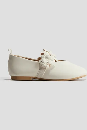 H&M Applikoidut ballerinat
