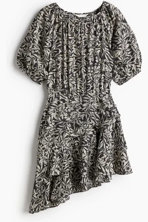 H&M Röyhelöreunainen mekko