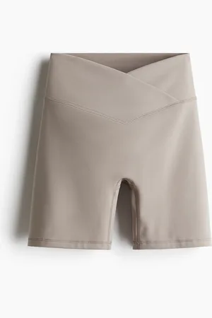 H&M Treenipyöräilyshortsit SoftMove™