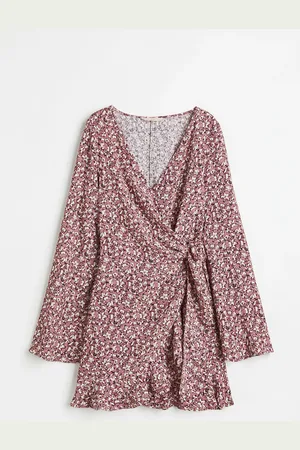 H&M Röyhelöinen krepattu kietaisumekko