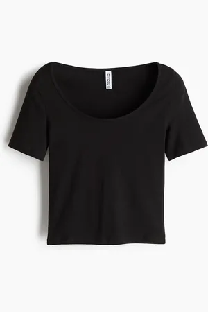 H&M Lyhyt o-aukkoinen T-paita
