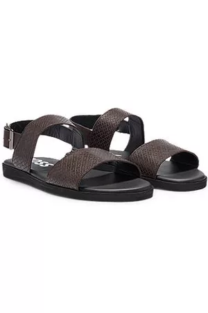 HUGO BOSS Miehet Sandaalit - Leather sandals with emed logo and buckle closure