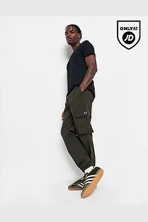 Fred Perry Badge Woven Cargo Pants - Mens