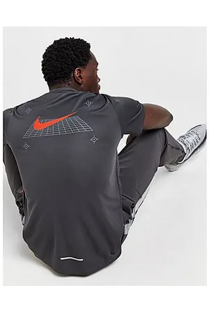Nike Performance T-Shirt - Mens