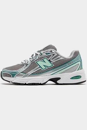 New Balance 740