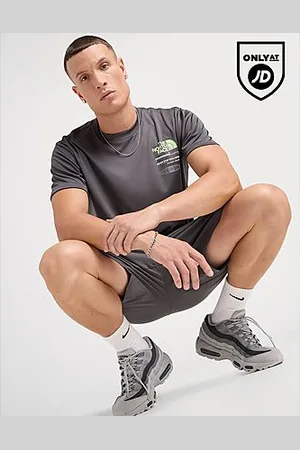 The North Face Graphic Performance T-Shirt - Mens