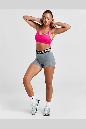 Nike Shortsit Naiset