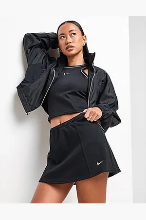 Nike Essential Chill Skort