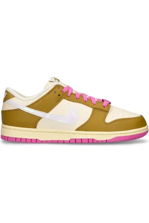 Nike Dunk Low Sneakers