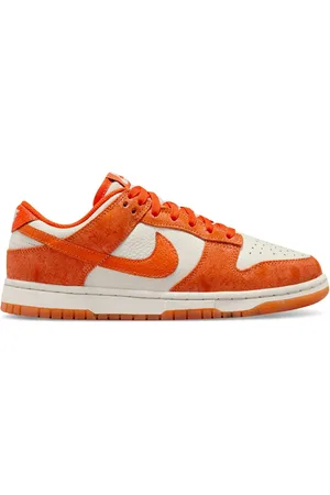 Nike Dunk Low Sneakers