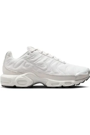 Nike Air Max Plus Sneakers